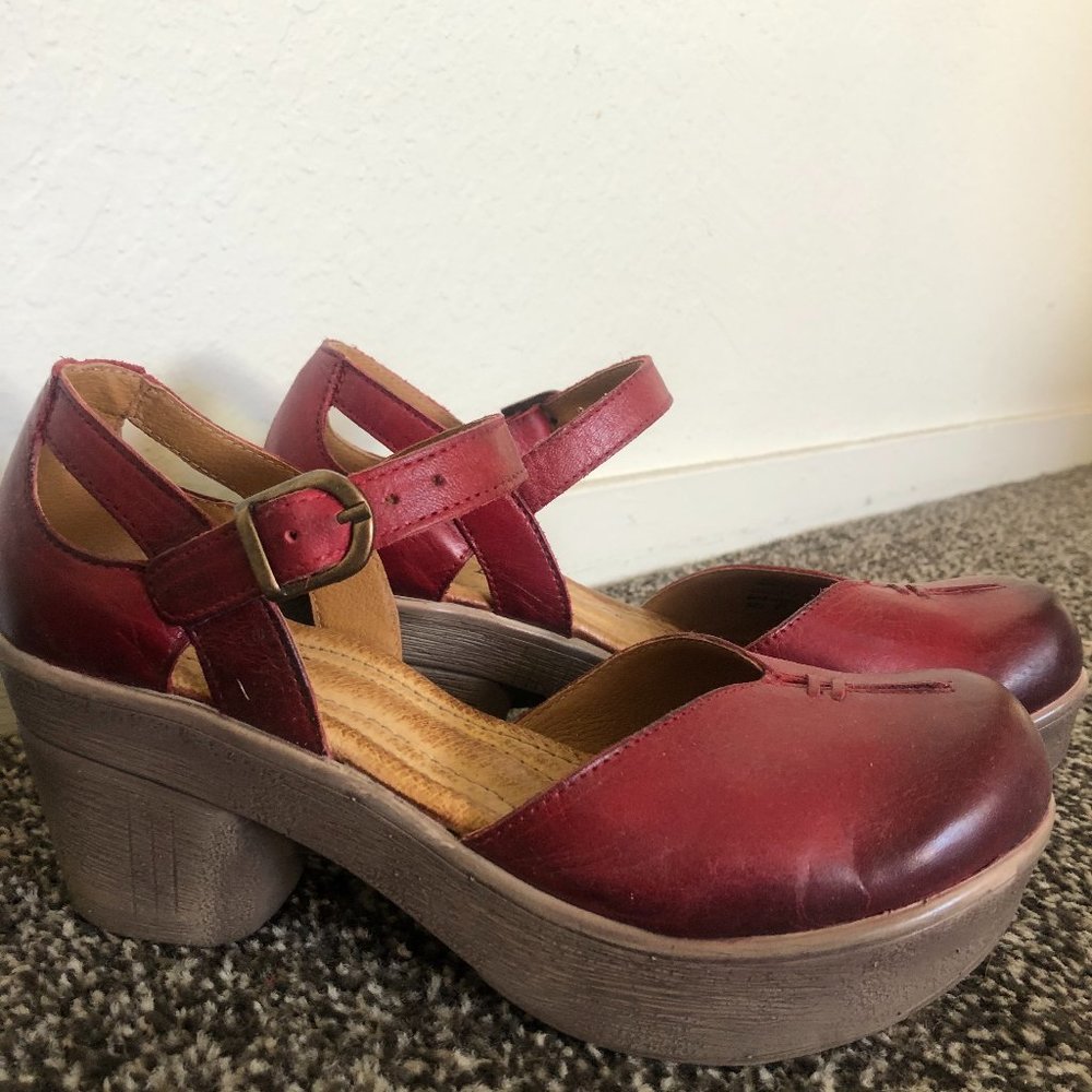 Red Jafa Clogs Style 702